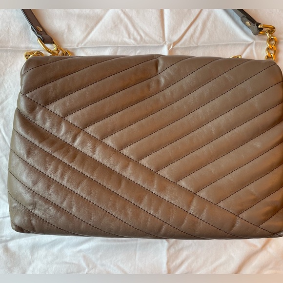 Tory Burch Kira Chevron Crossbody Bag - Picture 4 of 7